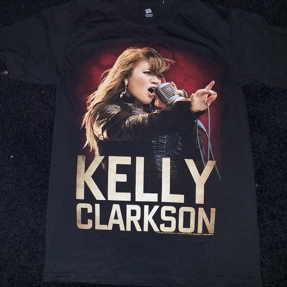 Kelly Clarkson concert tee
